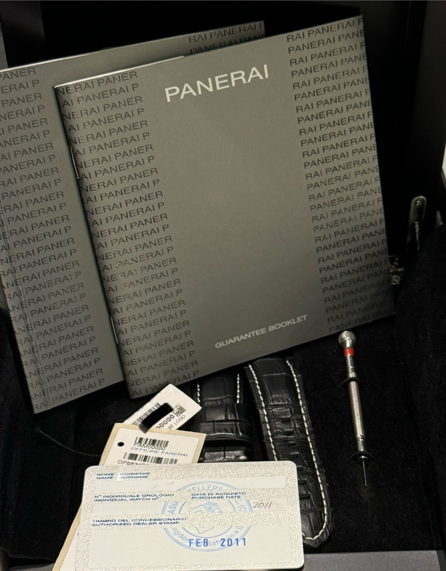 Panerai Luminor Base Logo 44mm Discontinued PAM000 PAM00000 000