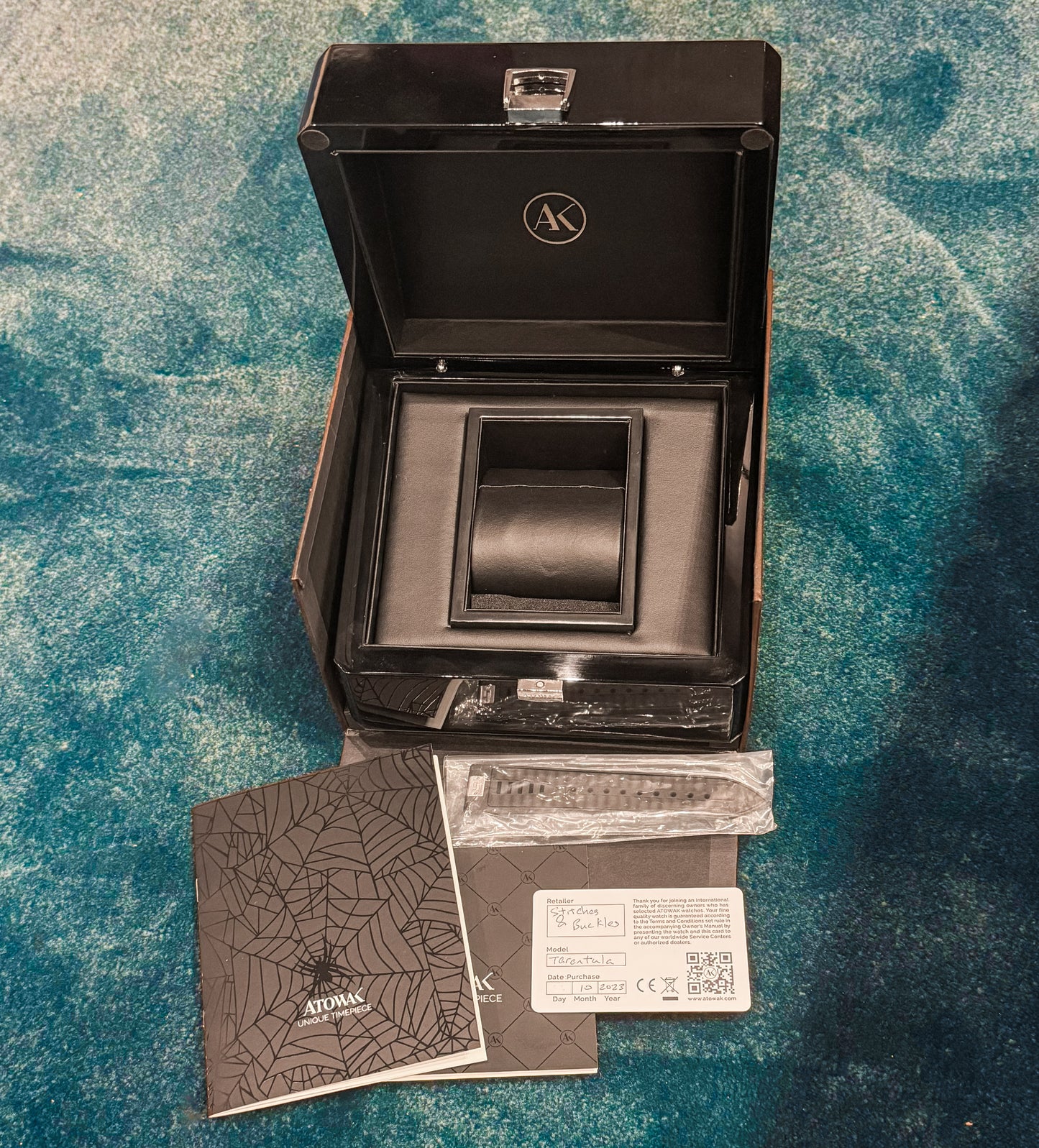 Atowak Tarantula Sapphire Blue Limited Edition 500 Pieces