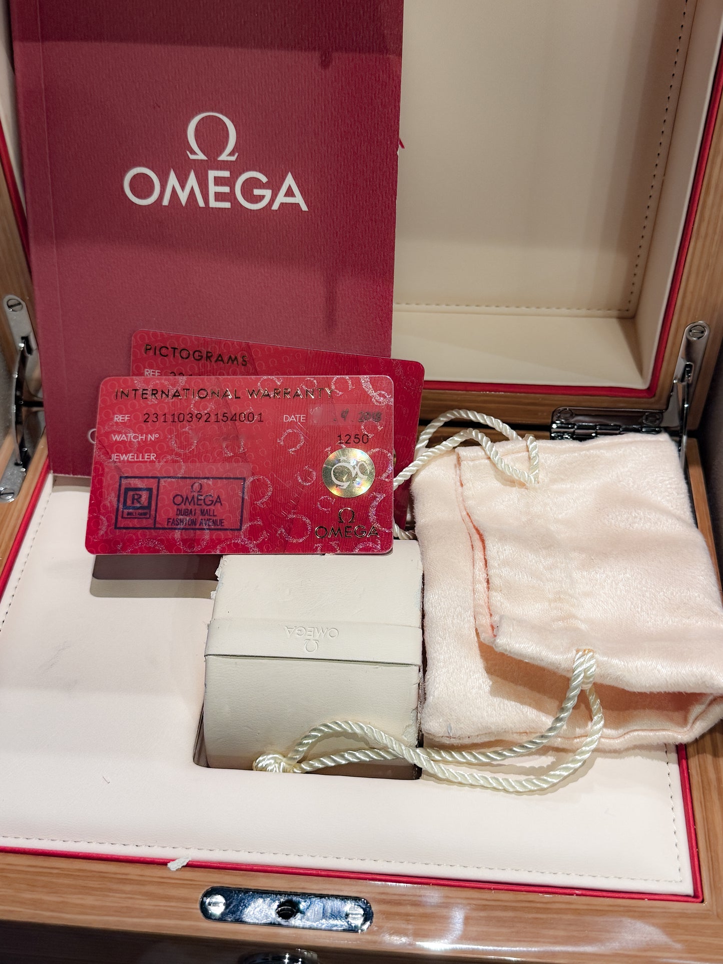 Omega Seamaster Aqua Terra Diamond on Index 231.10.39.21.54.001 23110392154001