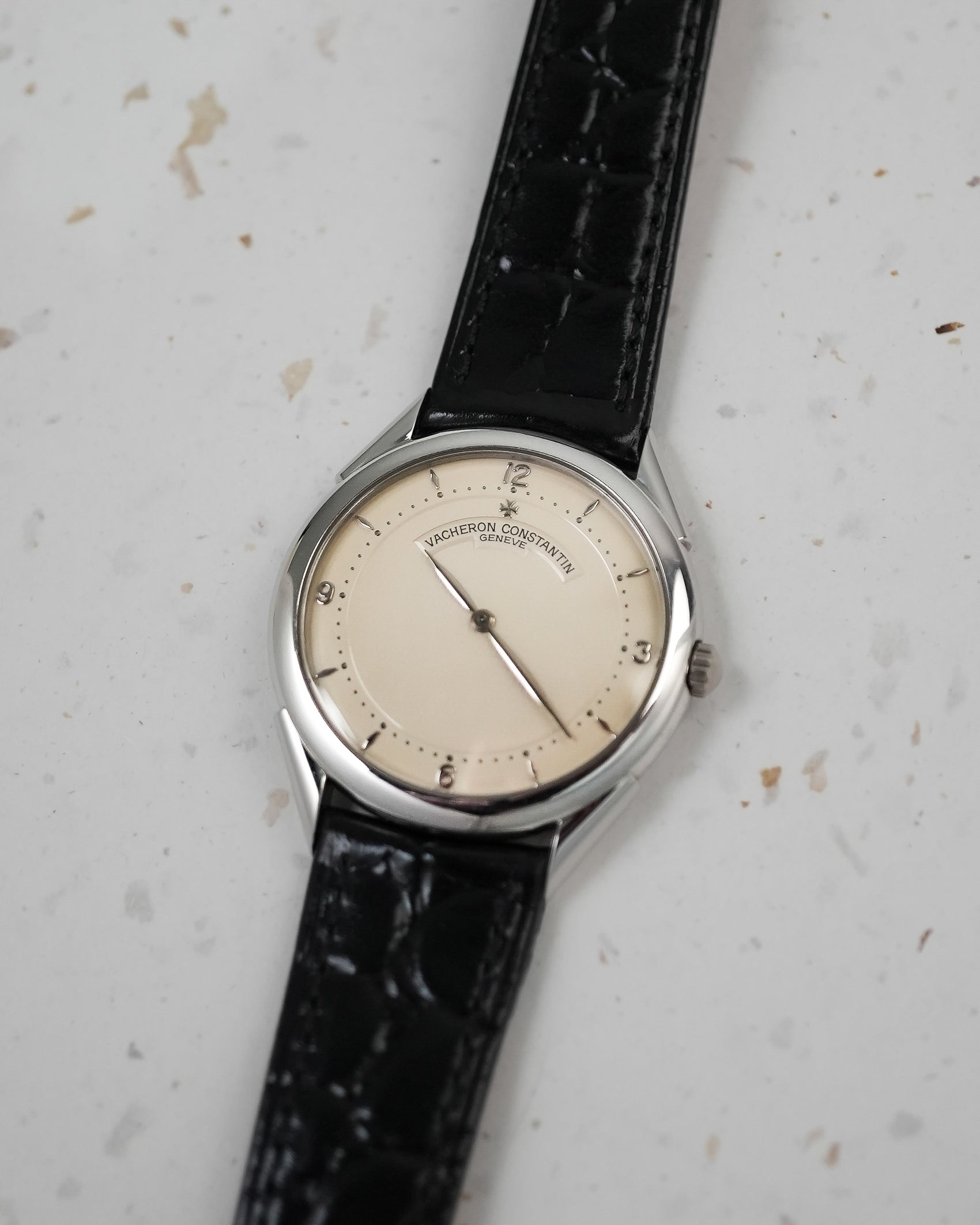 Vacheron Constantin Historique in Platinum Cream Dial 31045