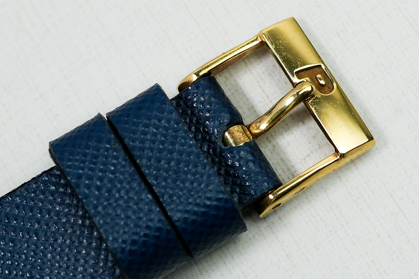 Piaget Tank Art Deco Elegance Quartz in 18k Yellow Gold 7143