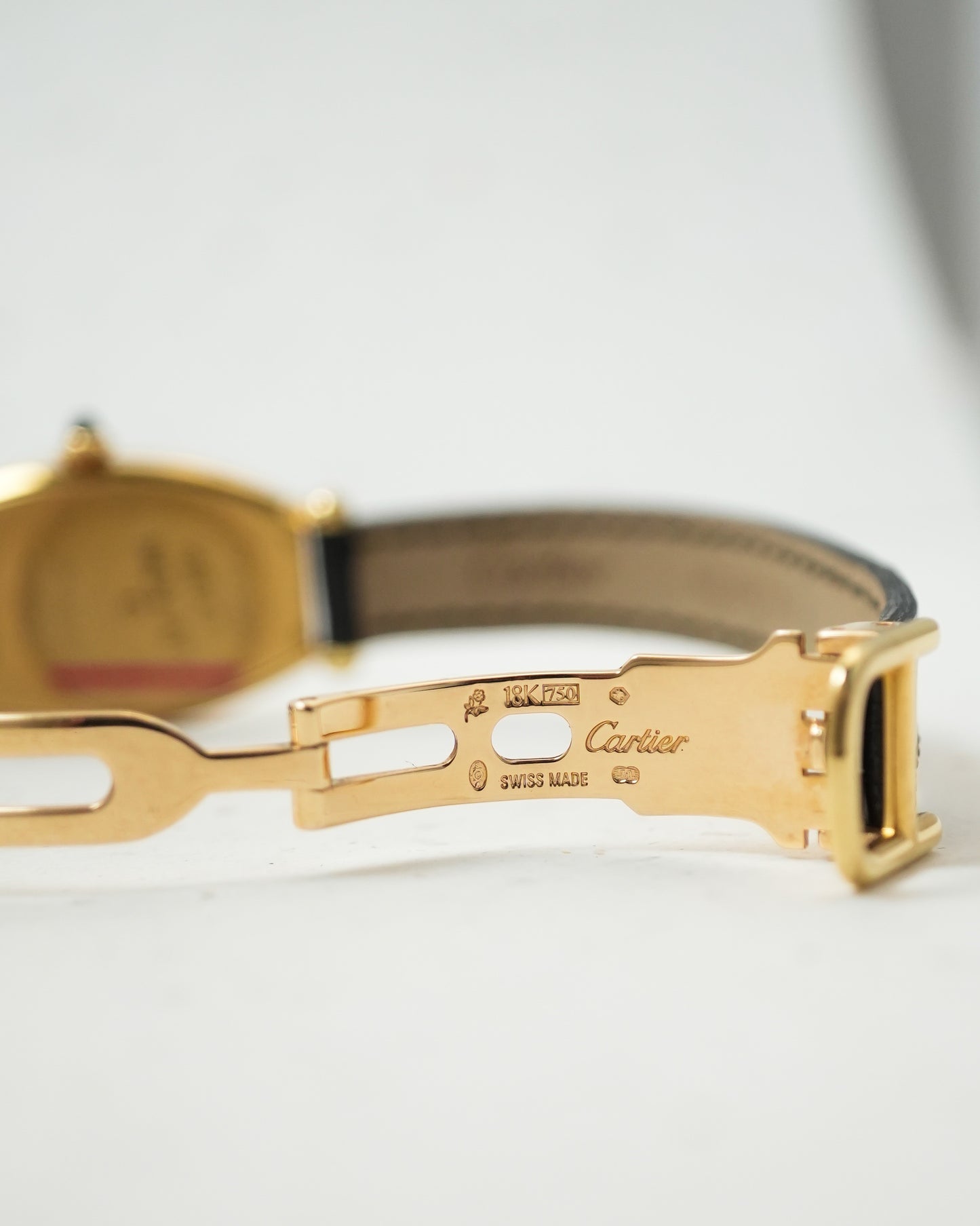 Cartier Tonneau Prive Paris CPCP In 18K Solid Yellow Gold 2667