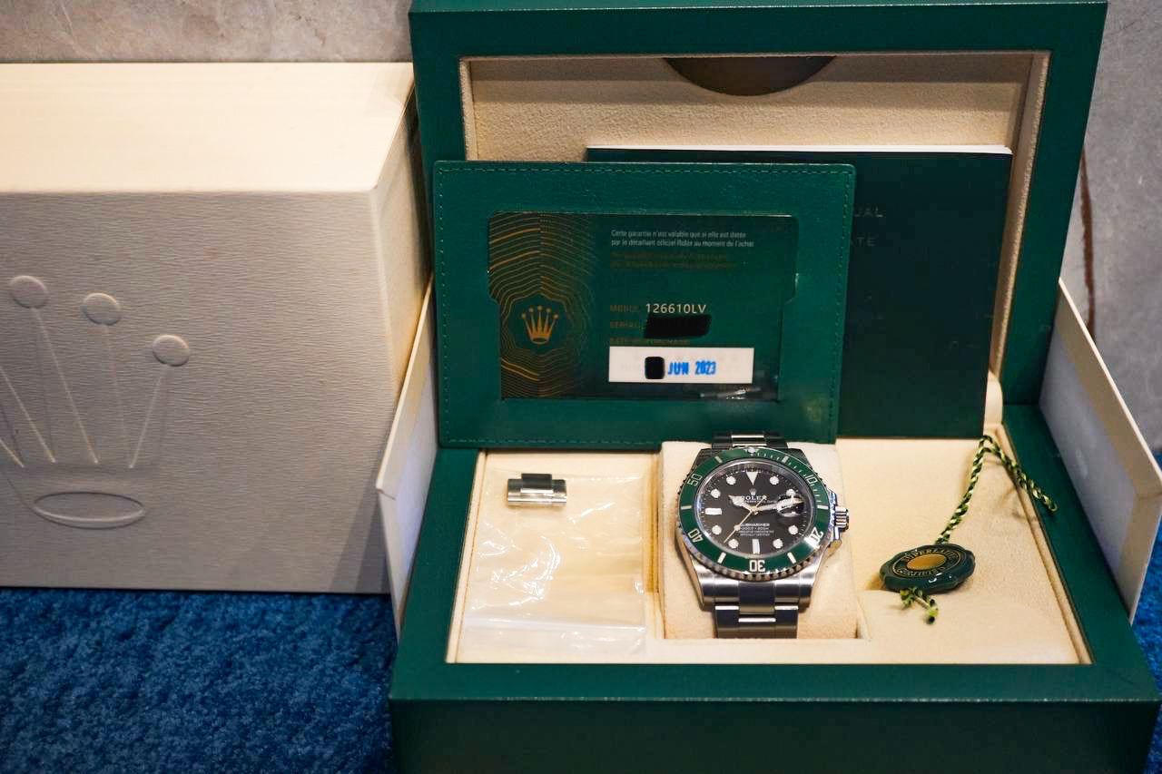 Rolex Submariner Date Starbucks 41mm 126610LV 126610