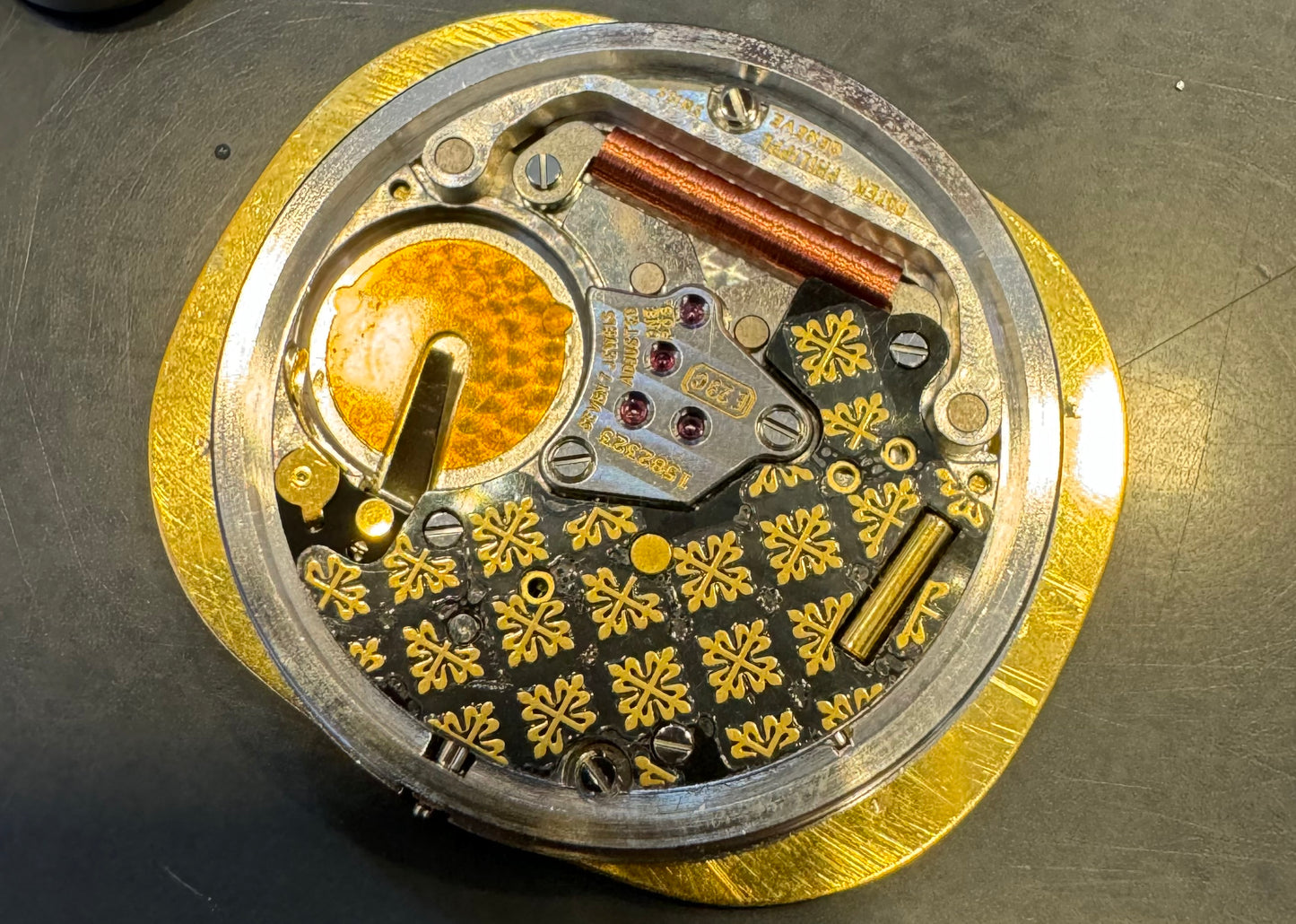 Patek Philippe Ellipse Jumbo in 18K White Gold Quartz 3747 3747/1