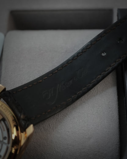 H Moser & Cie Endeavour Centre Seconds Midnight Blue Fume Automatic 40mm in 18k Solid Rose Red Gold 1200-0401