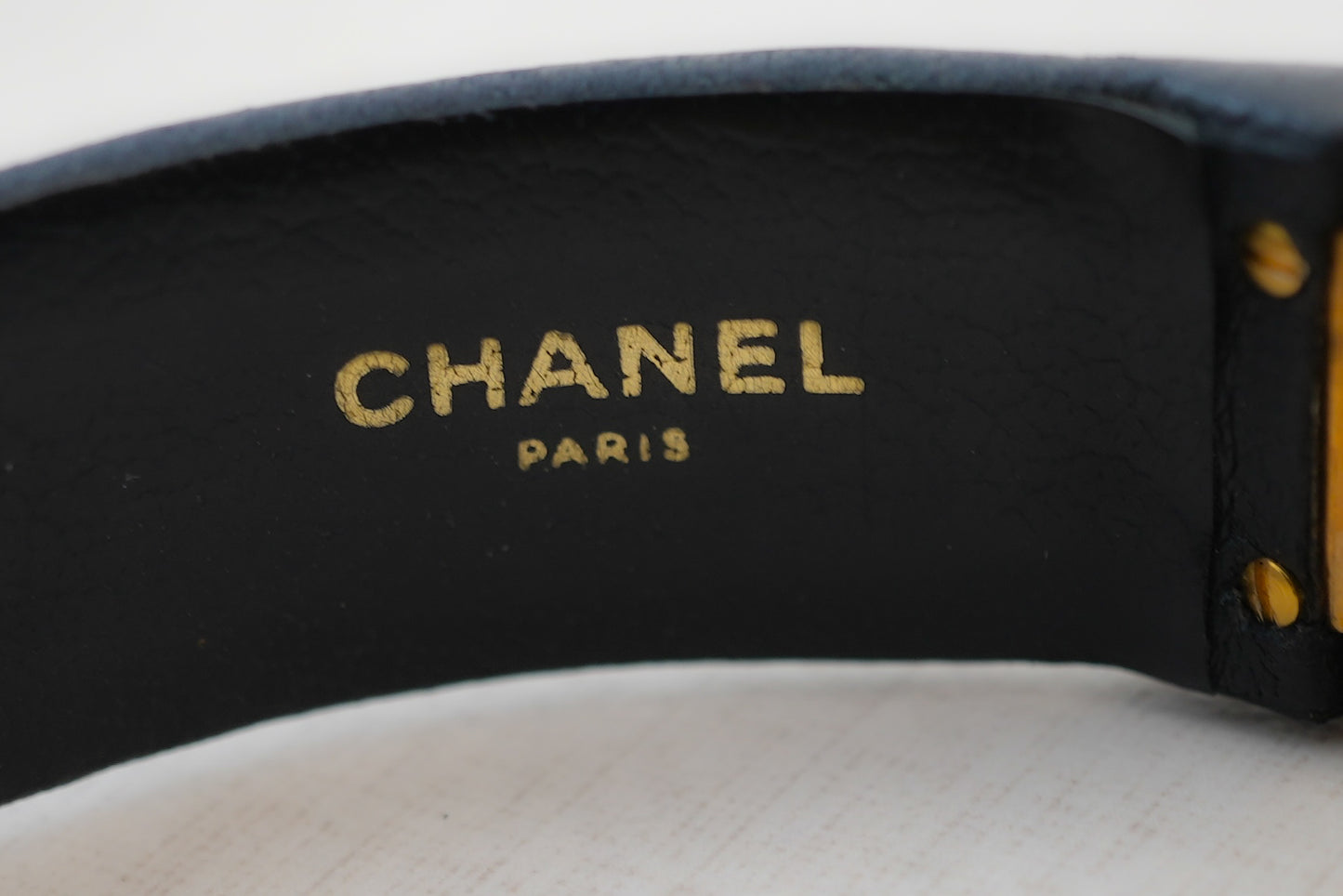 Chanel Matelasse in 18K Solid Yellow Gold Women Ladies H0109