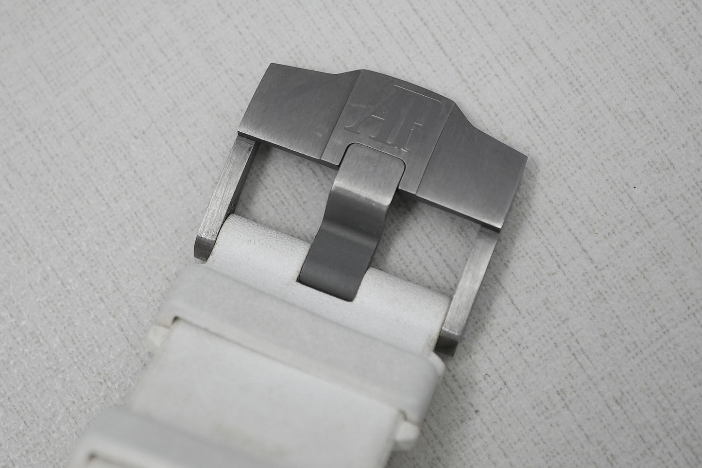 Audemars Piguet Royal Oak Offshore Chronograph Boutique Edition White Ceramic 44mm 26402CB 26402CB.OO.A010CA.01