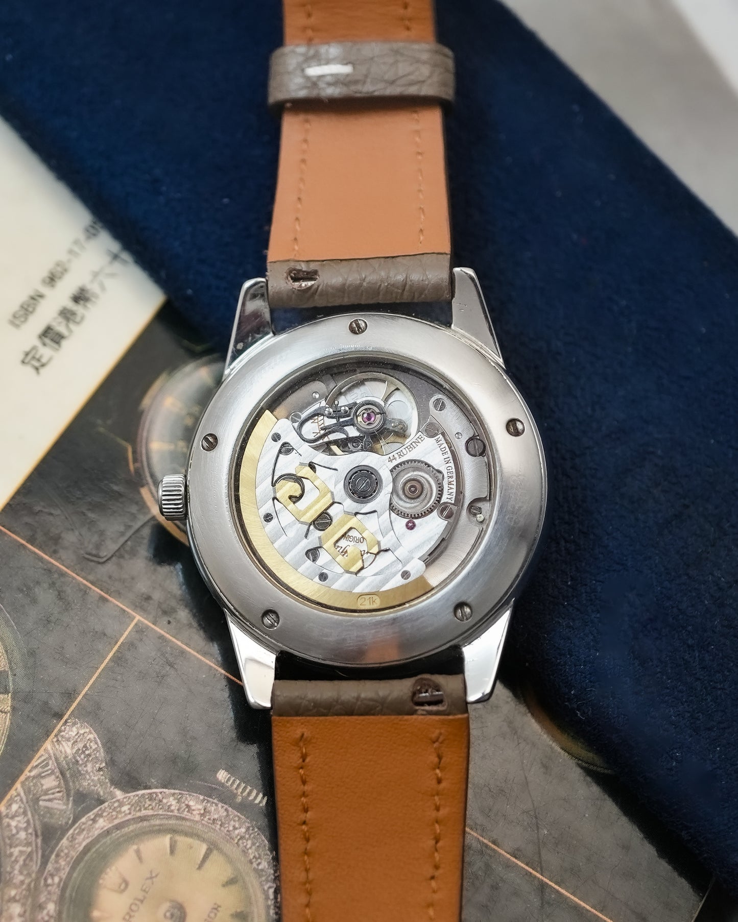 Glashutte Original Senator Panorama Date Moonphase 39mm 1-39-41-04-12-04