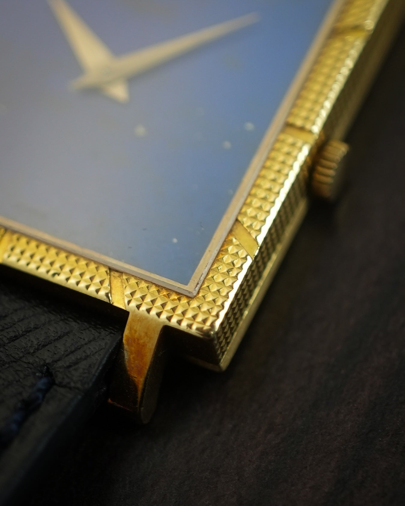 Piaget Tank Gouverneur Lapis Dial HobNail Squared in 18K Solid Yellow Gold 937