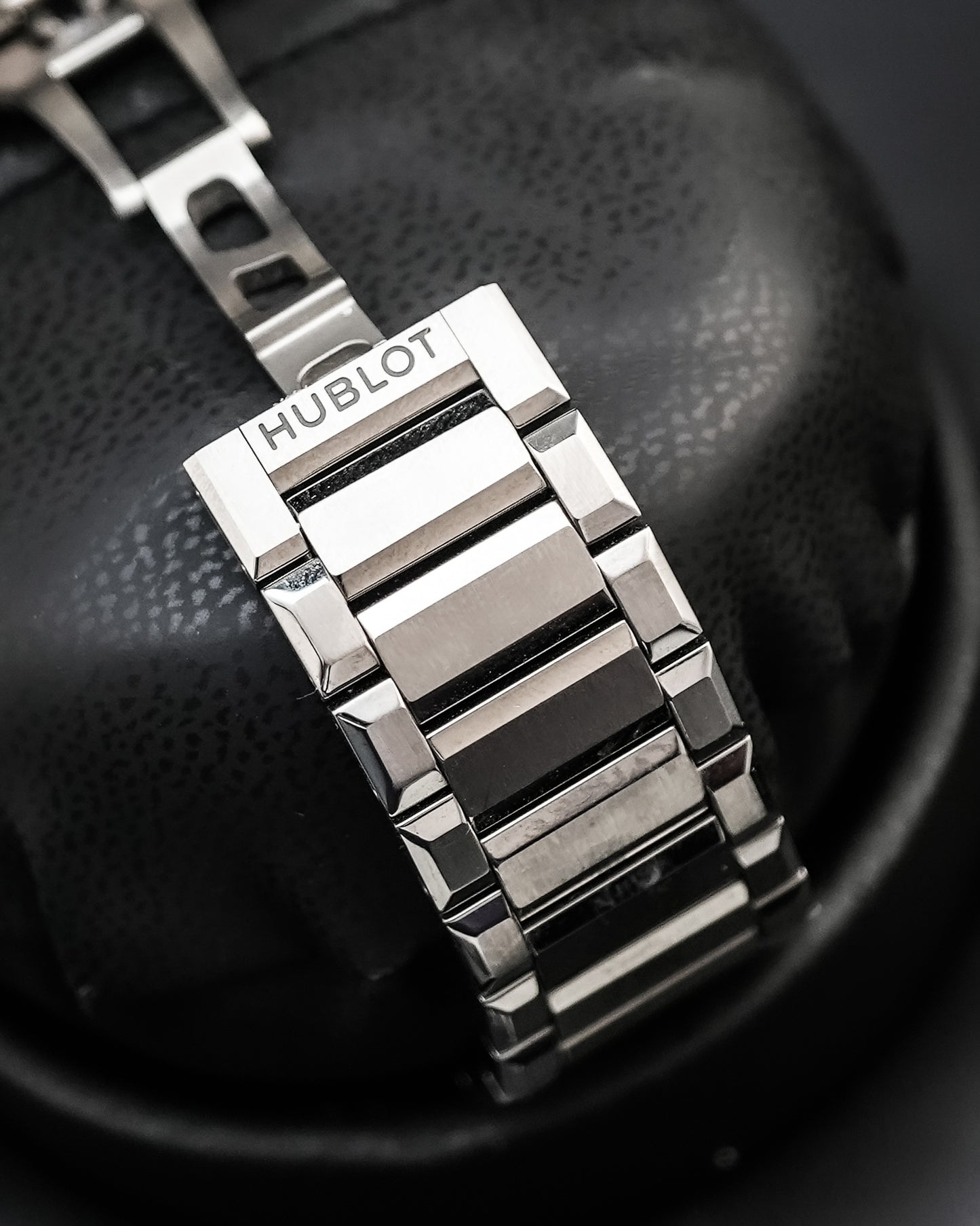 Hublot Big Bang Integrated Titanium 456.NX.0170.NX