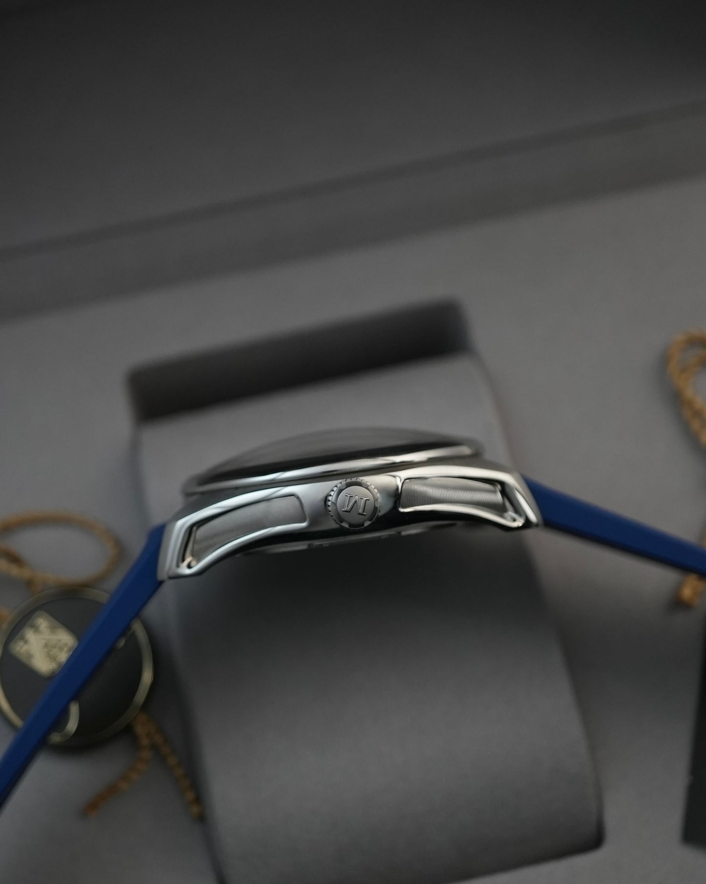 H Moser and Cie Pioneer Retrograde Seconds Midnight Blue 42mm 3250-1200
