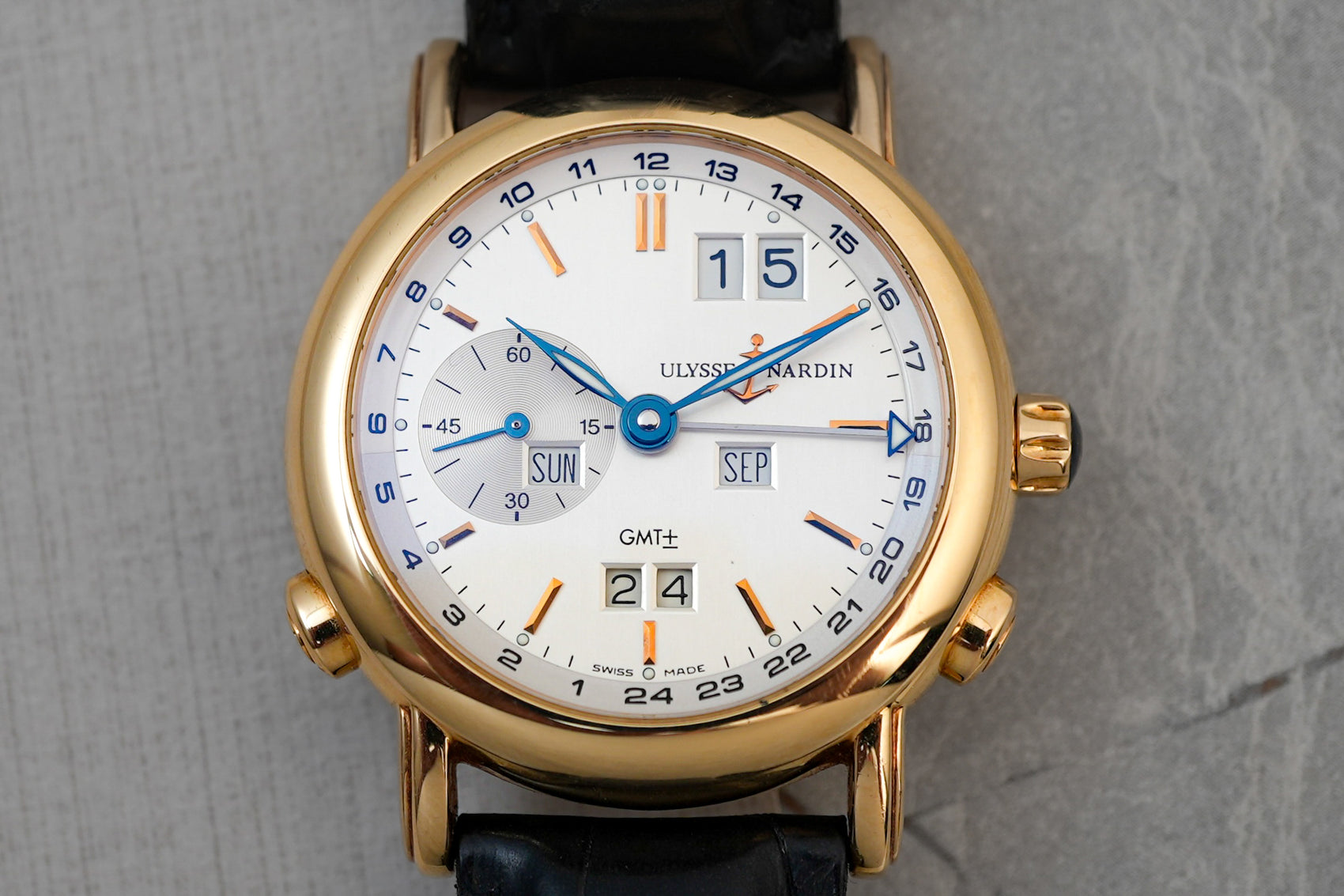 Ulysse Nardin GMT Perpetual in 18K Rose Gold 326-22