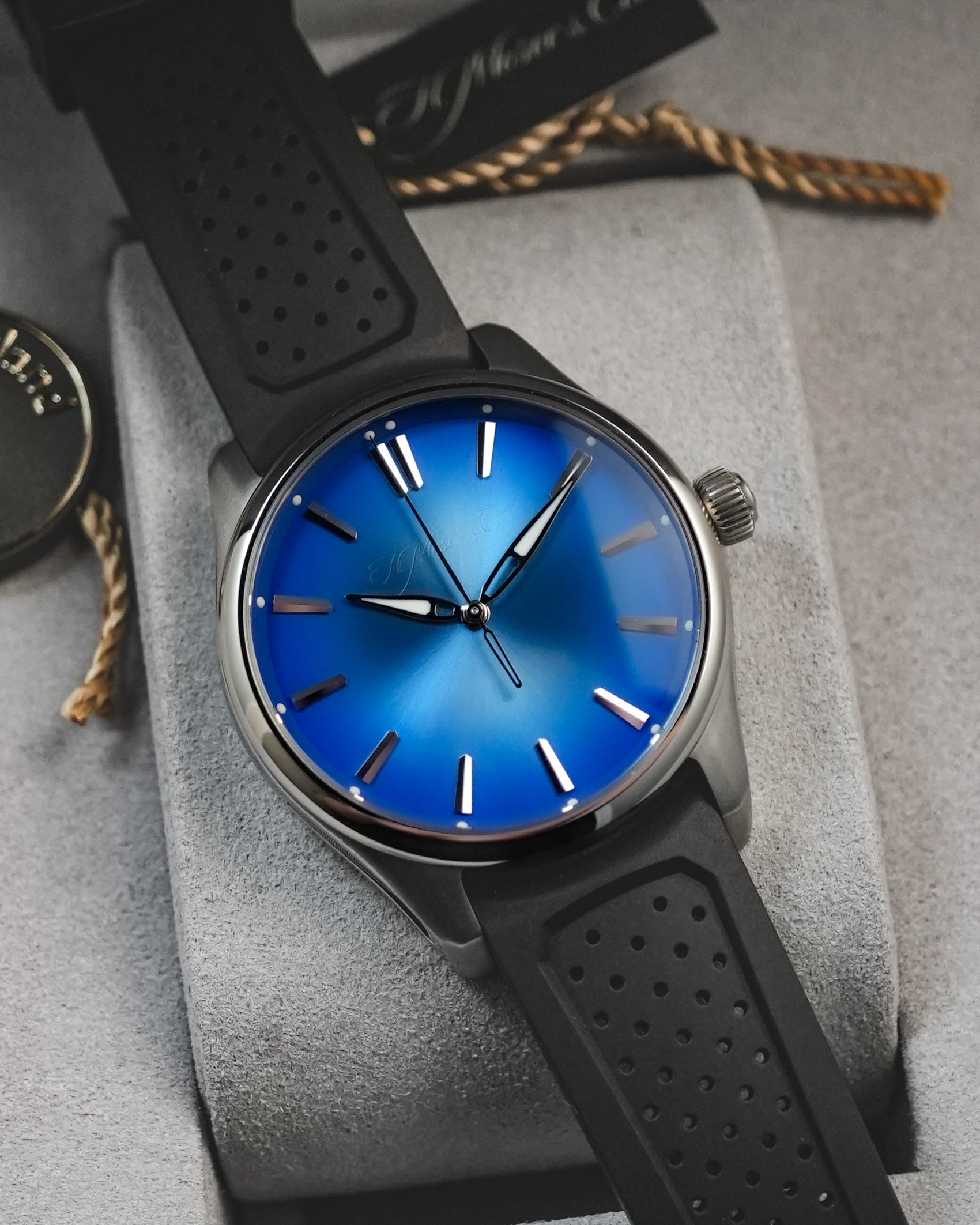 H Moser & Cie Pioneer Centre Seconds Artic Blue Fume Dial and Center 40mm 3200-1217