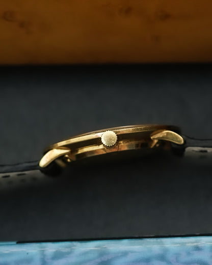 Piaget Onyx with Roman Engraved Bezel in Solid 18K Yellow Gold Manual Winding 9118