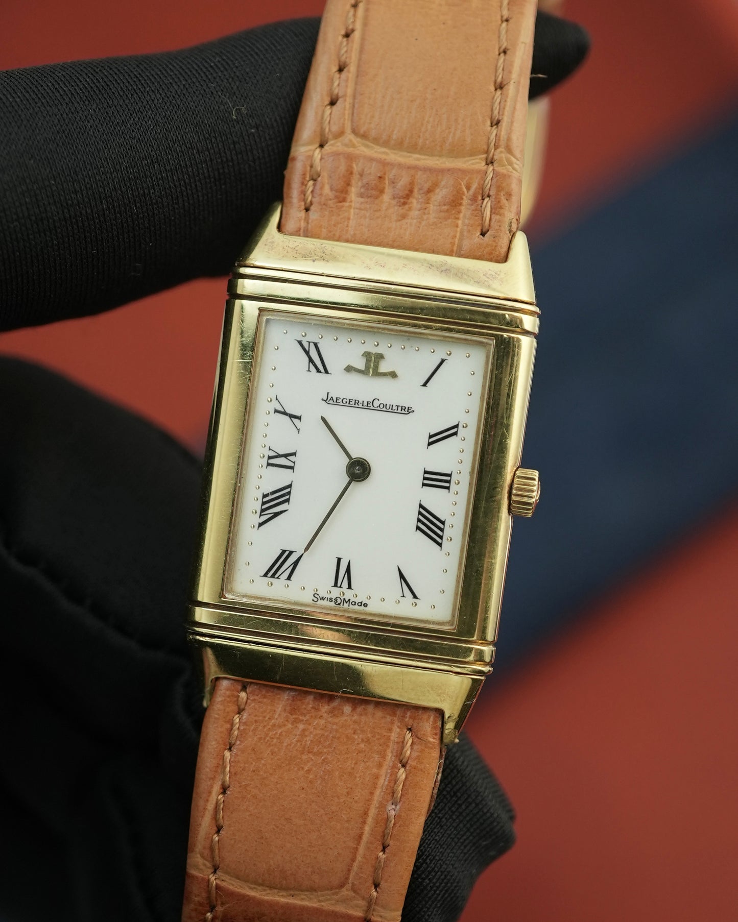 JLC Jaeger Le Coultre Reverso Ultrathin in 18K Solid Yellow Gold 23mm x 38mm Quartz 140.105