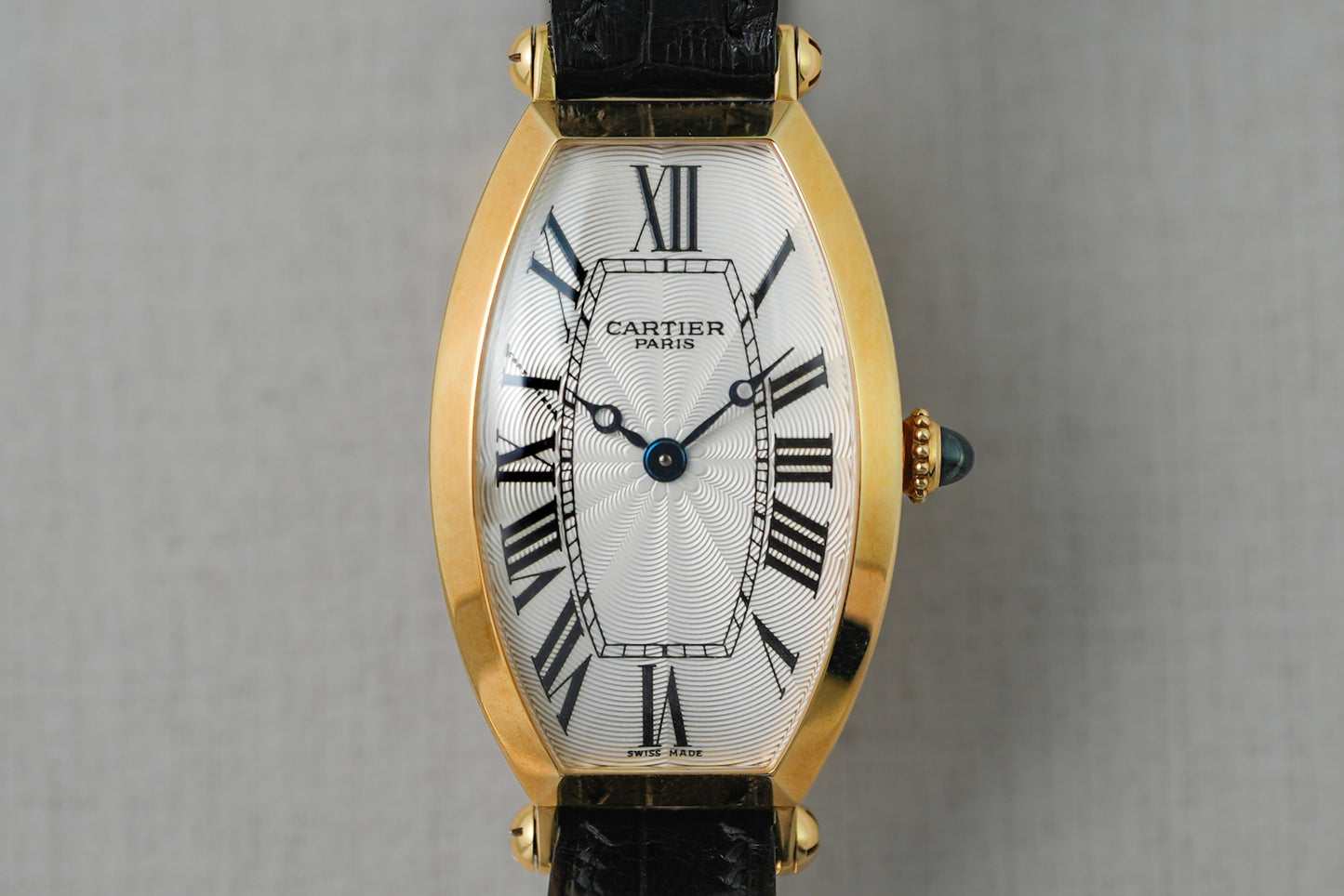 Cartier Tonneau Prive Paris CPCP In 18K Solid Yellow Gold 2667