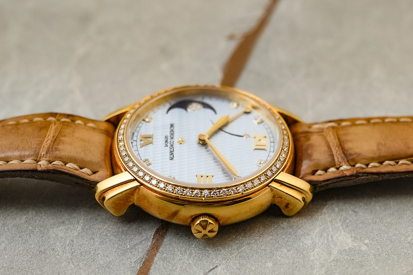 Vacheron Constantin Malte Power Reserve Moonphase Factory Diamonds in 18k Solid Yellow Gold Lady Ladies 83500 83500/000J-9011
