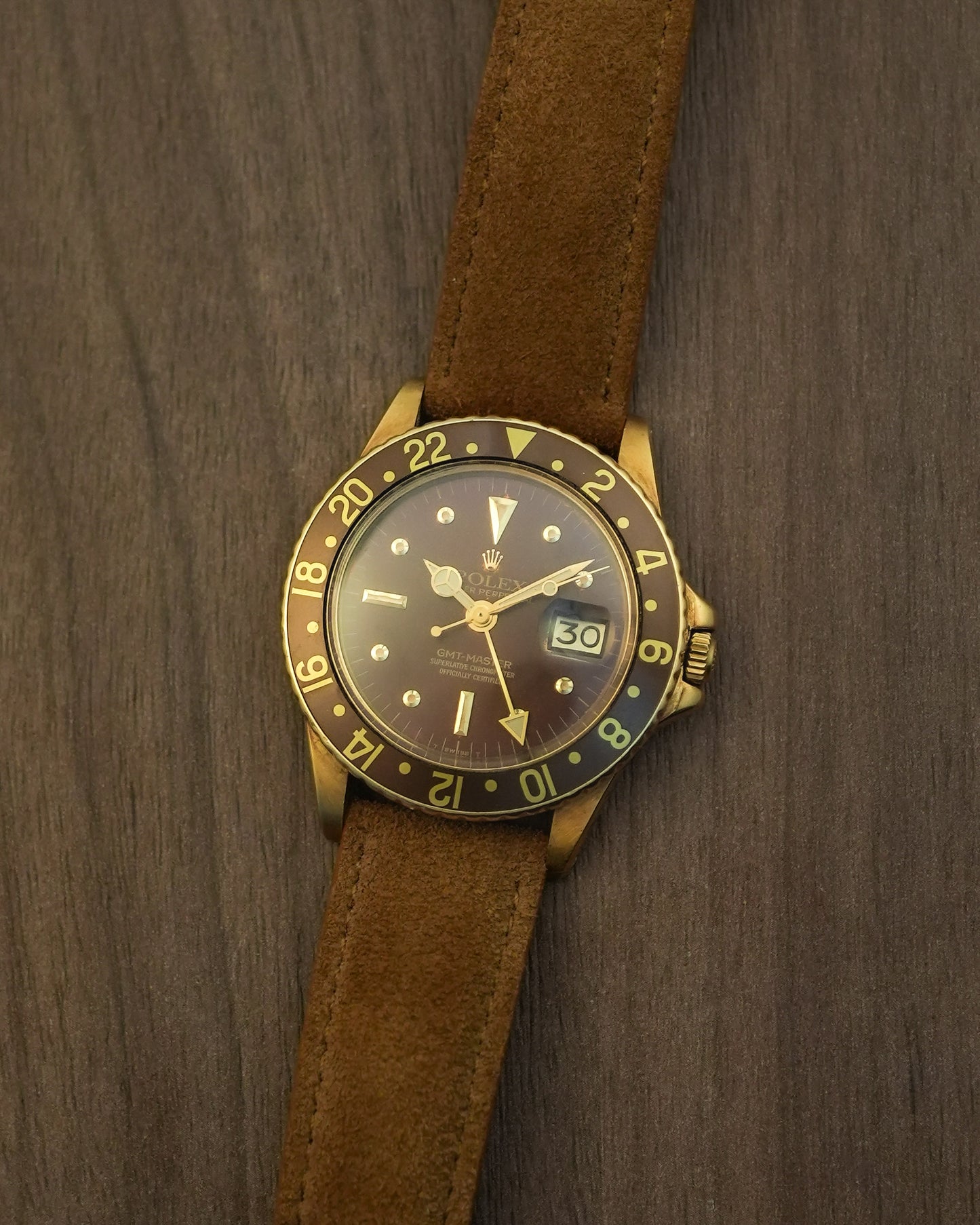 Rolex GMT Master Rootbeer in 18k Solid Yellow Gold Watch Head 1675