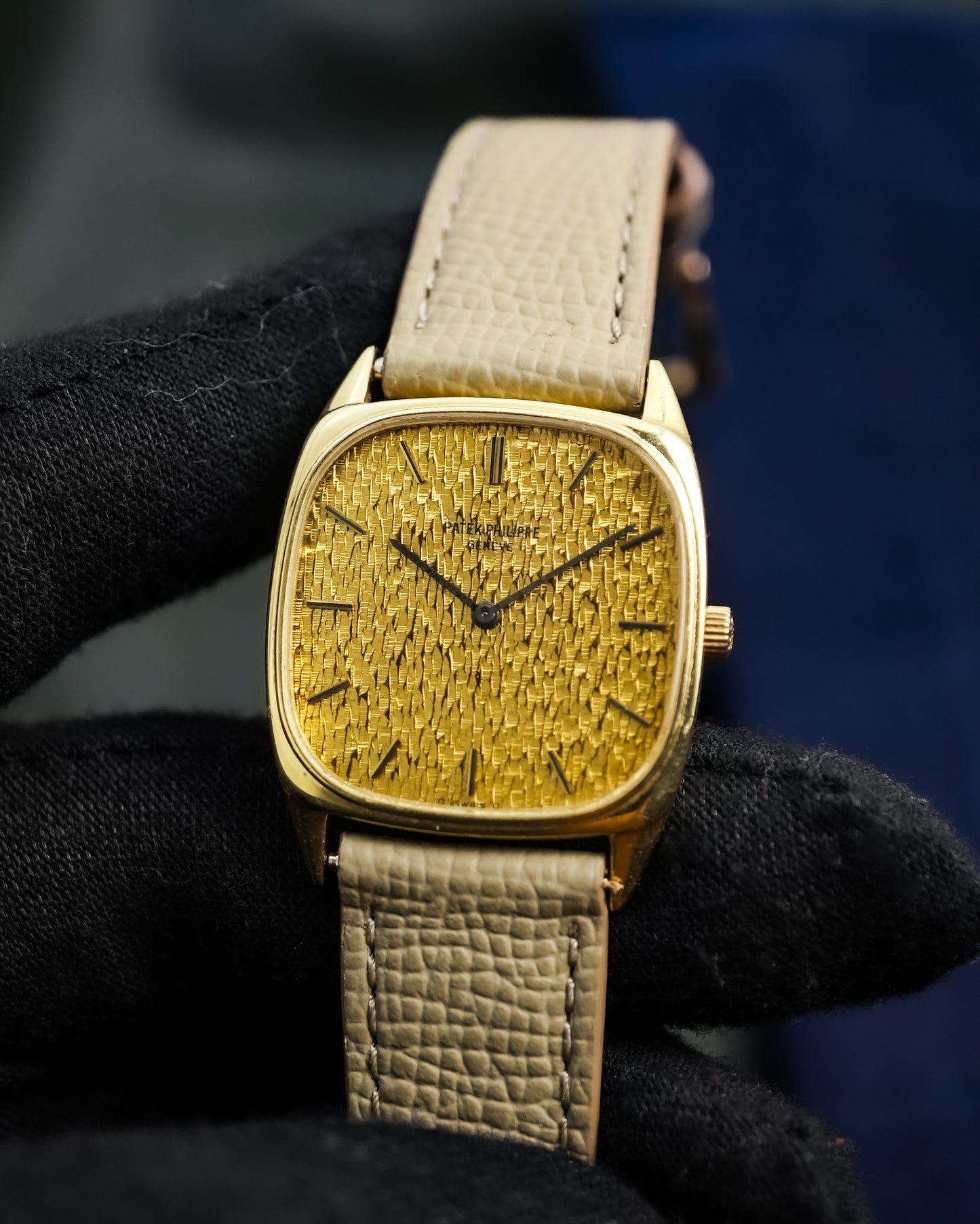 Patek Philippe Golden Ellipse Mastersquare Hammered Bark in 18k Solid Yellow Gold 3666 3666J
