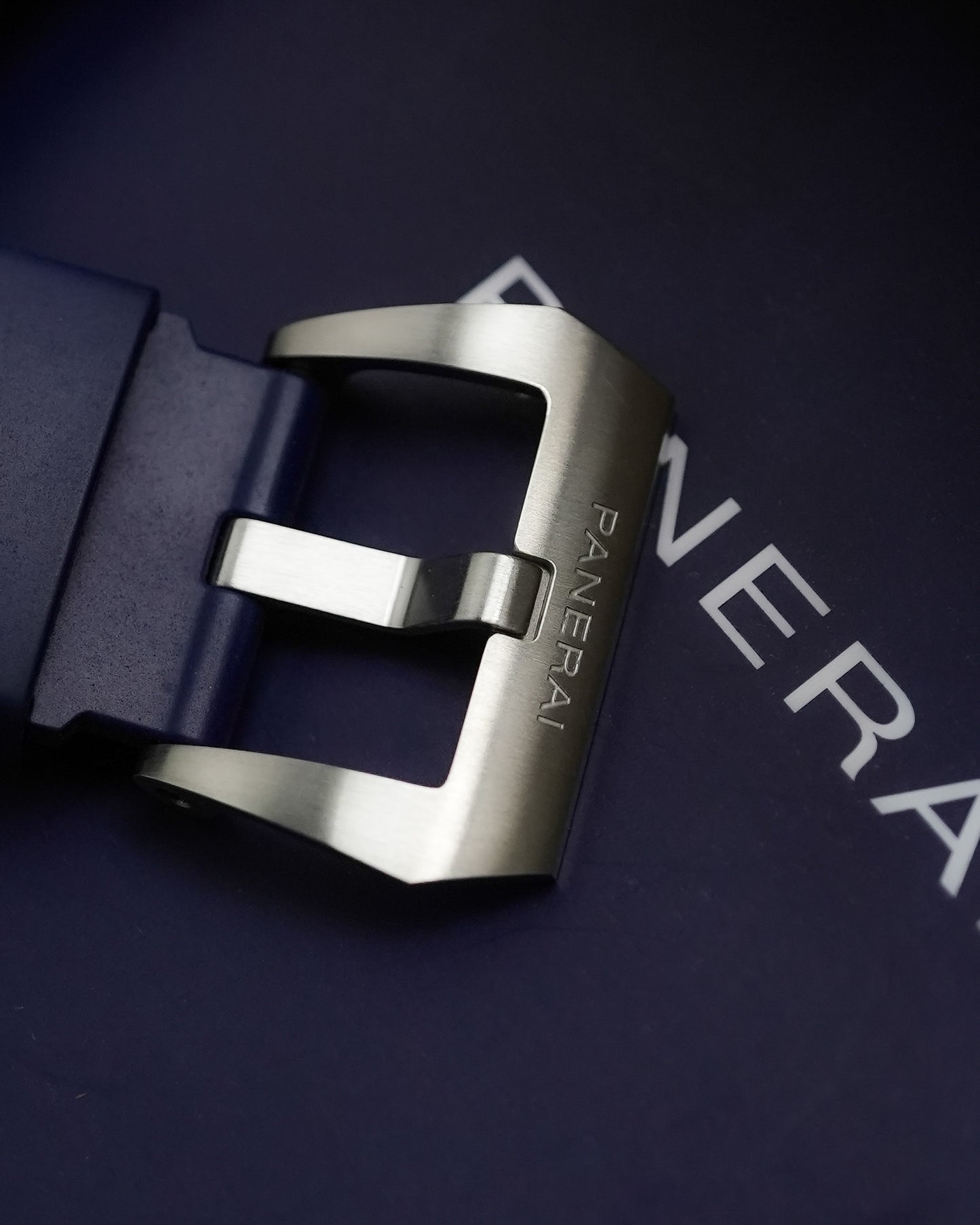 Panerai Luminor Blue Mare Base Logo PAM01085 PAM1085 1085 01085