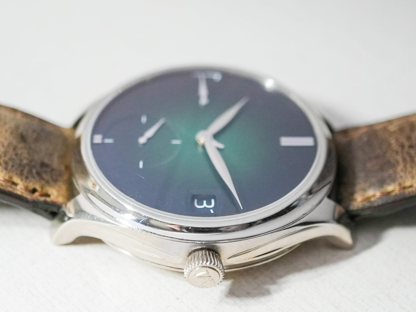 H.Moser & Cie Endeavour Perpetual Calender Purity Green in 18k White Gold 50 Pieces Moser 1800-0202