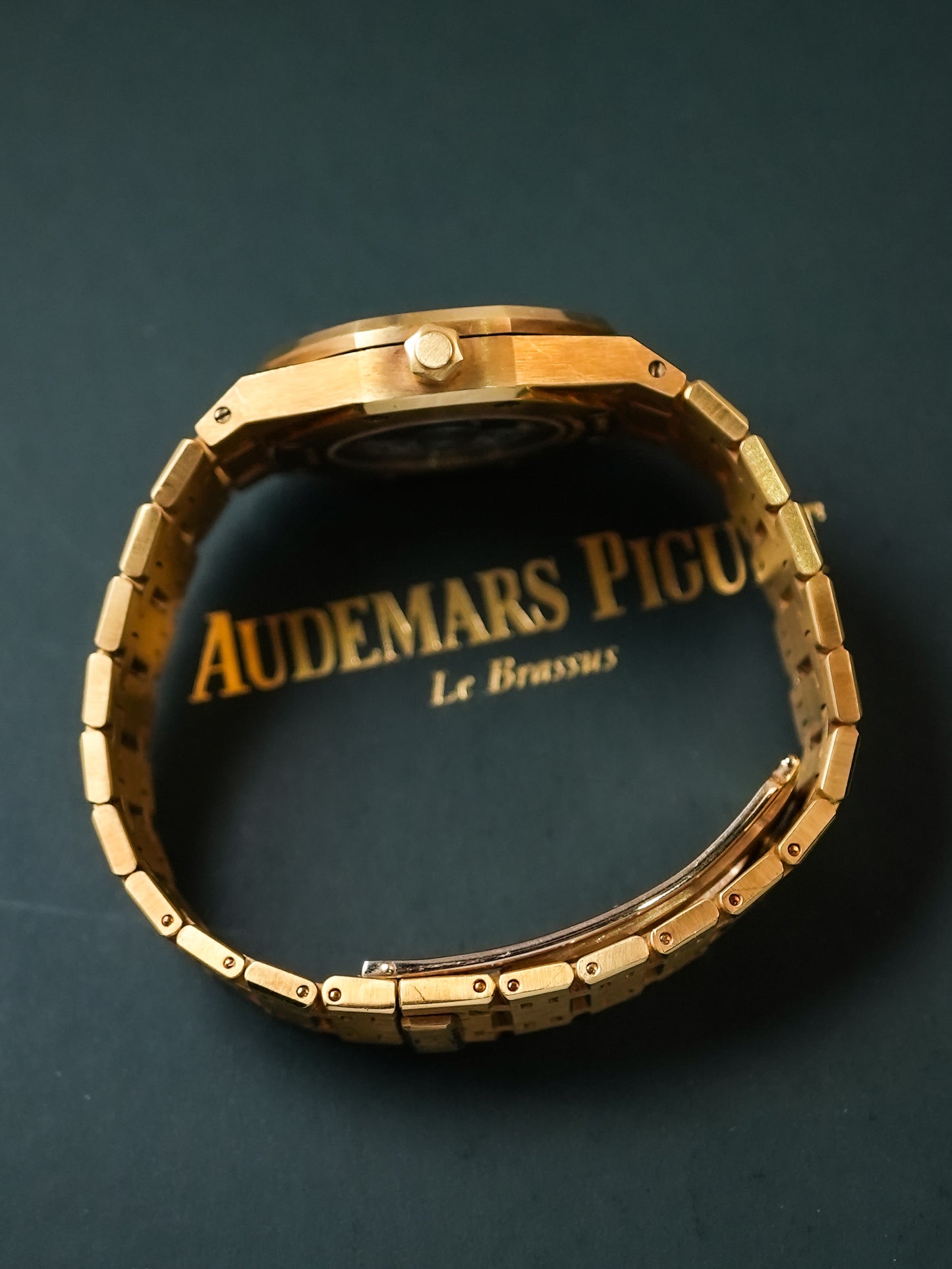 Audemars Piguet Royal Oak 50th Anniversary Japan Limited 500 Pieces Tapisserie Dial in 18k Solid Yellow Gold 33mm 15050BA 15050