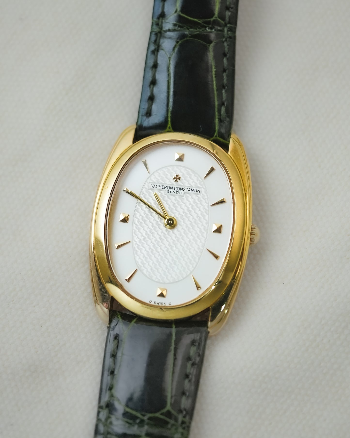 Vacheron Constantin Historiques Oval Oro Giallo in 18K Solid Yellow Gold 31110