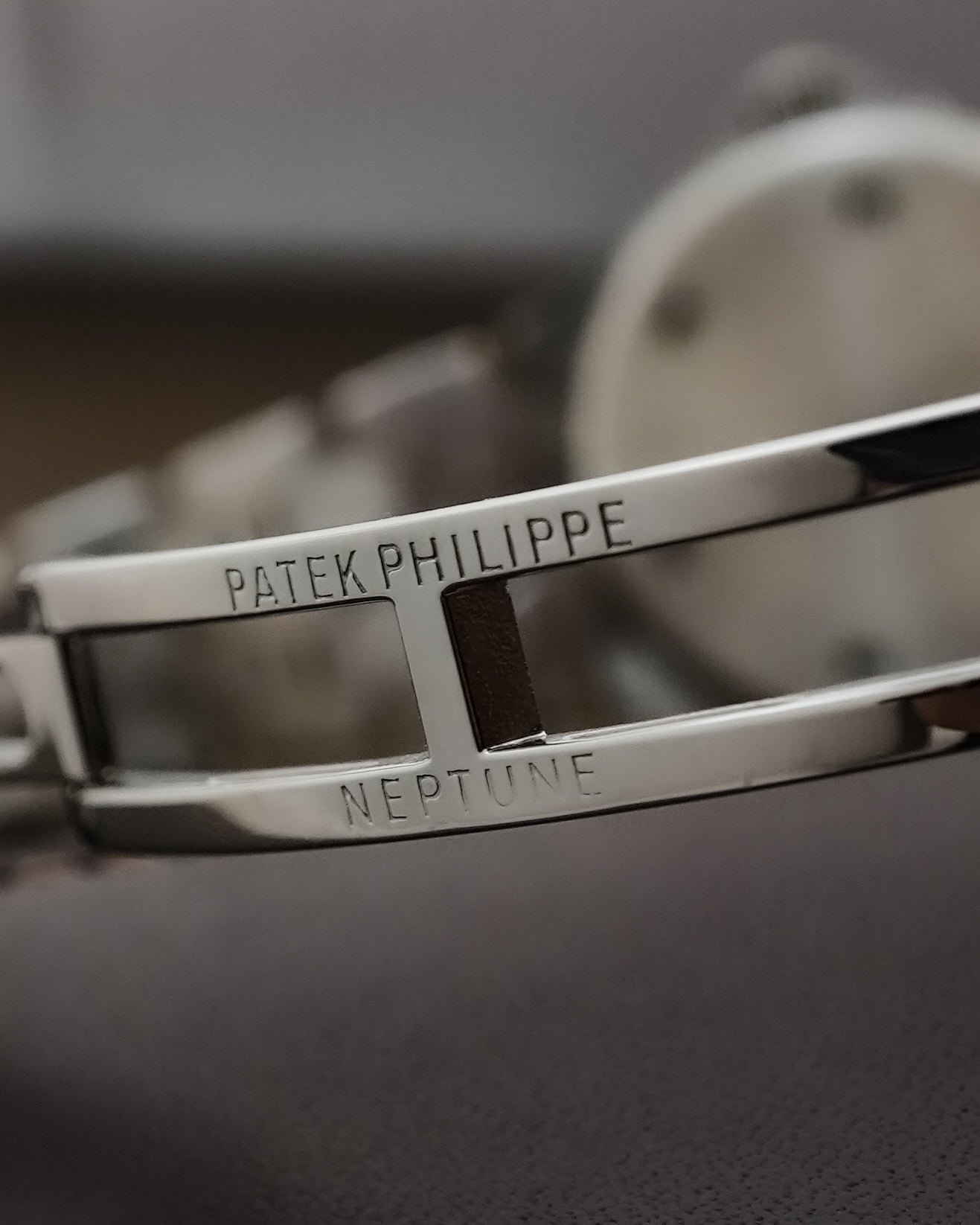 Patek Philippe Neptune Salmon Dial 27mm Quartz 4880