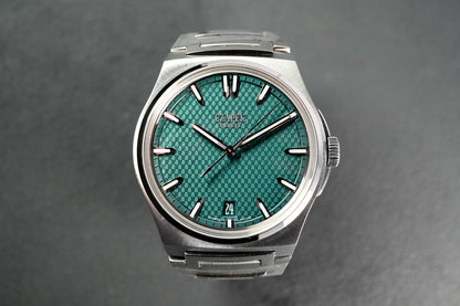 Czapek Antarctique Passage de Drake Viridian Green Fratello Special Edition - Front View