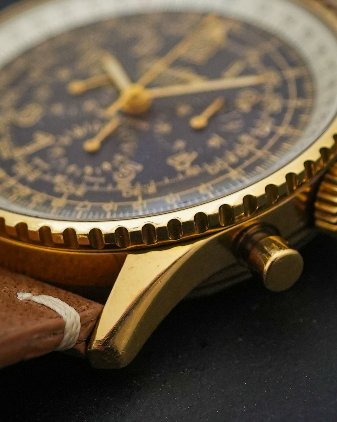Breitling Navitimer Chronograph Mechanique in 18k Solid Yellow Gold Limited Numbered Edition 100 Pieces K11022.1 K11022