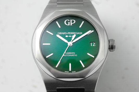 Girard Perregaux Laureato Eternity Green Edition Limited 188 Pieces 81010 81010-11-433-11A