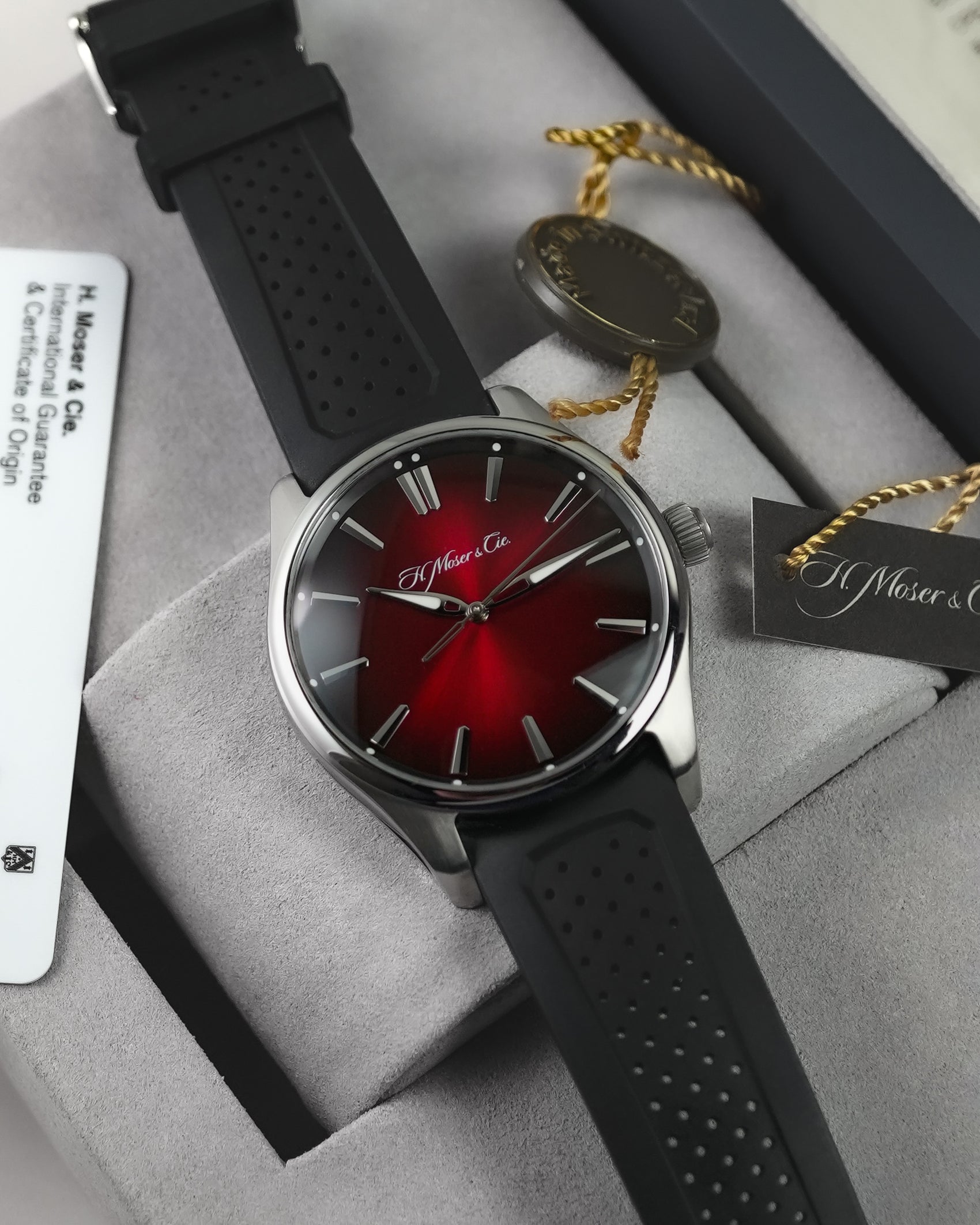 H. Moser and Cie Pioneer Centre Seconds Swiss Mad Red 42mm 3200-1207
