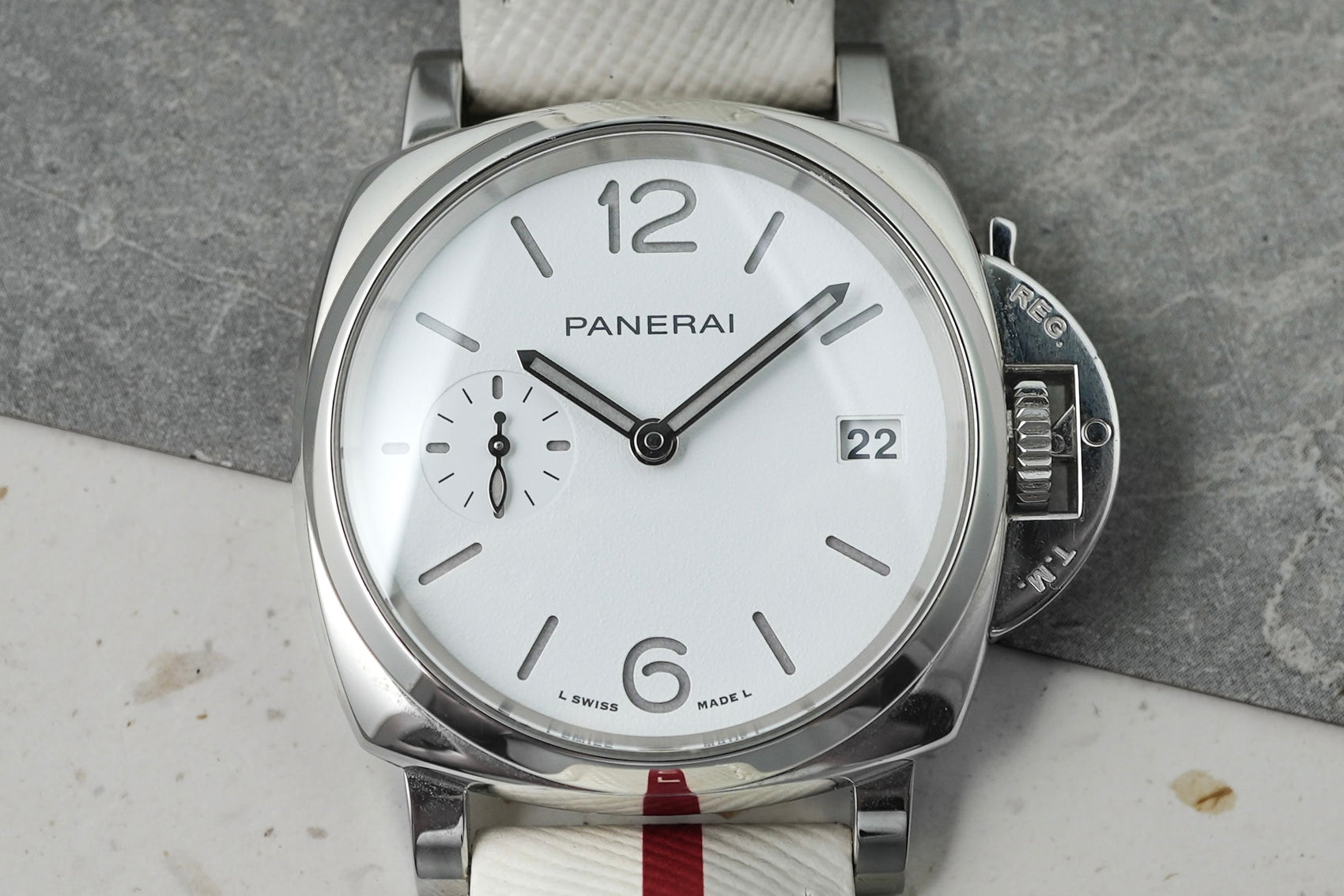 Panerai Due Luminor Luna Rossa PAM1306 PAM01306