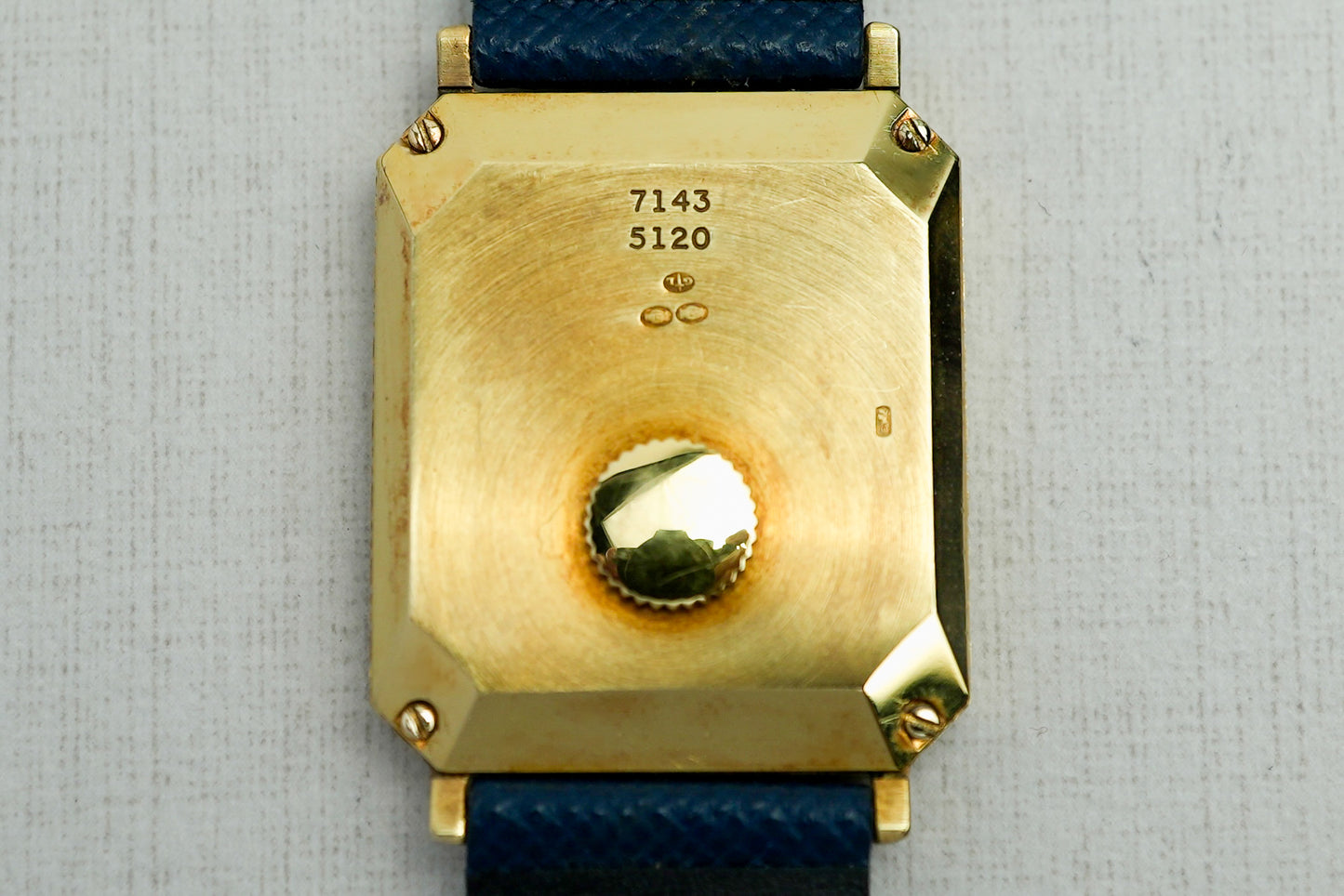 Piaget Tank Art Deco Elegance Quartz in 18k Yellow Gold 7143