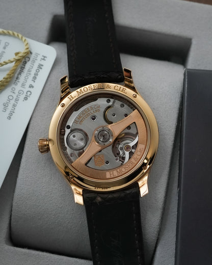 H Moser & Cie Endeavour Centre Seconds Midnight Blue Fume Automatic 40mm in 18k Solid Rose Red Gold 1200-0401