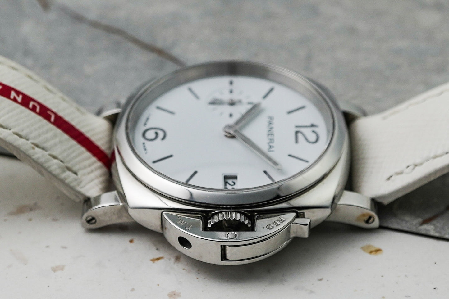 Panerai Due Luminor Luna Rossa PAM1306 PAM01306