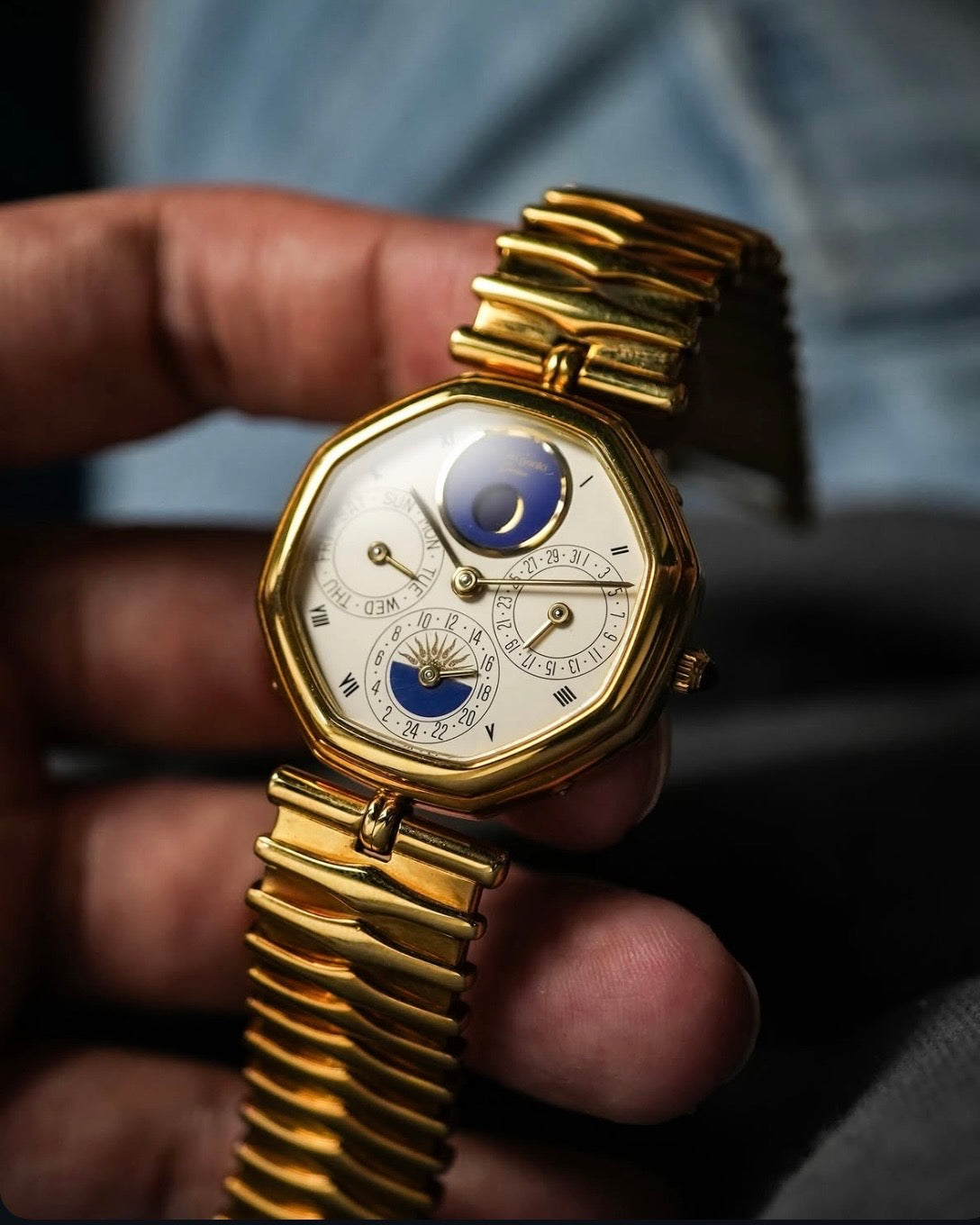 Gerald Genta Perpetual Triple Calender Day Date Moonphase in Solid 18K Yellow Gold 2774