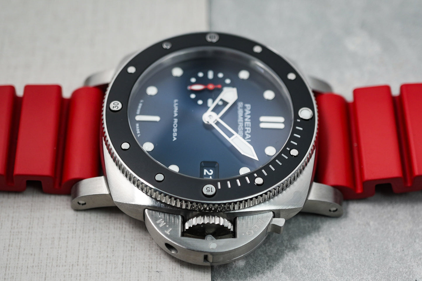 Panerai Submersible Luna Rossa Watch Of Wonders Release 300 Numbered Limited Edition PAM01565 PAM1565 01565 1565