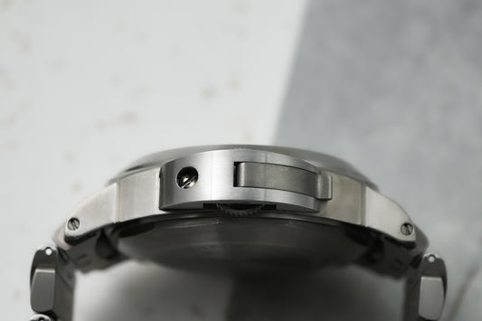 Panerai Luminor Marina Bracelet Titanium Automatic 44mm PAM221 PAM00221 221 00221