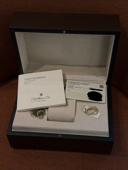H Moser & Cie Endeavour Centre Seconds Midnight Blue Fume Automatic 40mm in 18k Solid Rose Red Gold 1200-0401
