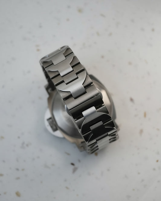 Panerai Luminor Marina Bracelet Titanium Automatic 44mm PAM221 PAM00221 221 00221