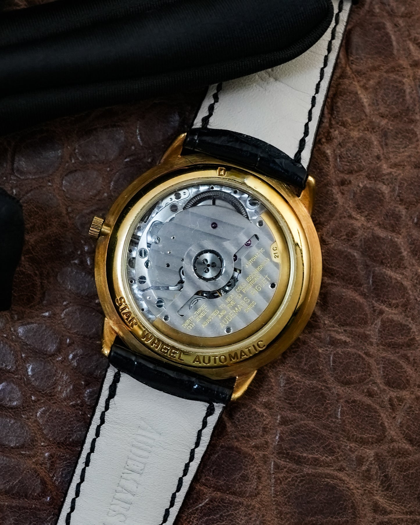 Audemars Piguet Star Wheel in 18k Solid Yellow Gold 25720BA