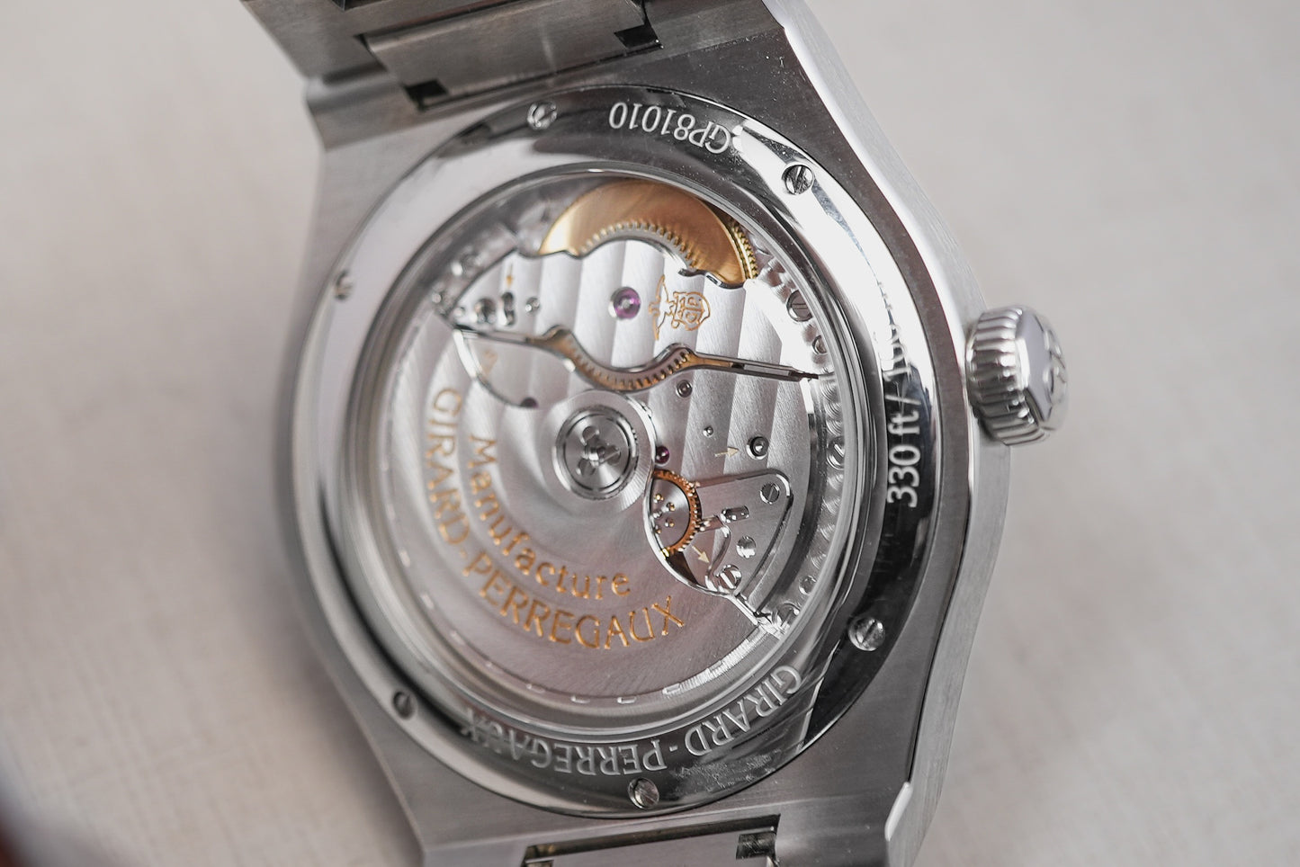 Girard Perregaux Laureato Green 42mm 81010 81010-11-3153-1CM