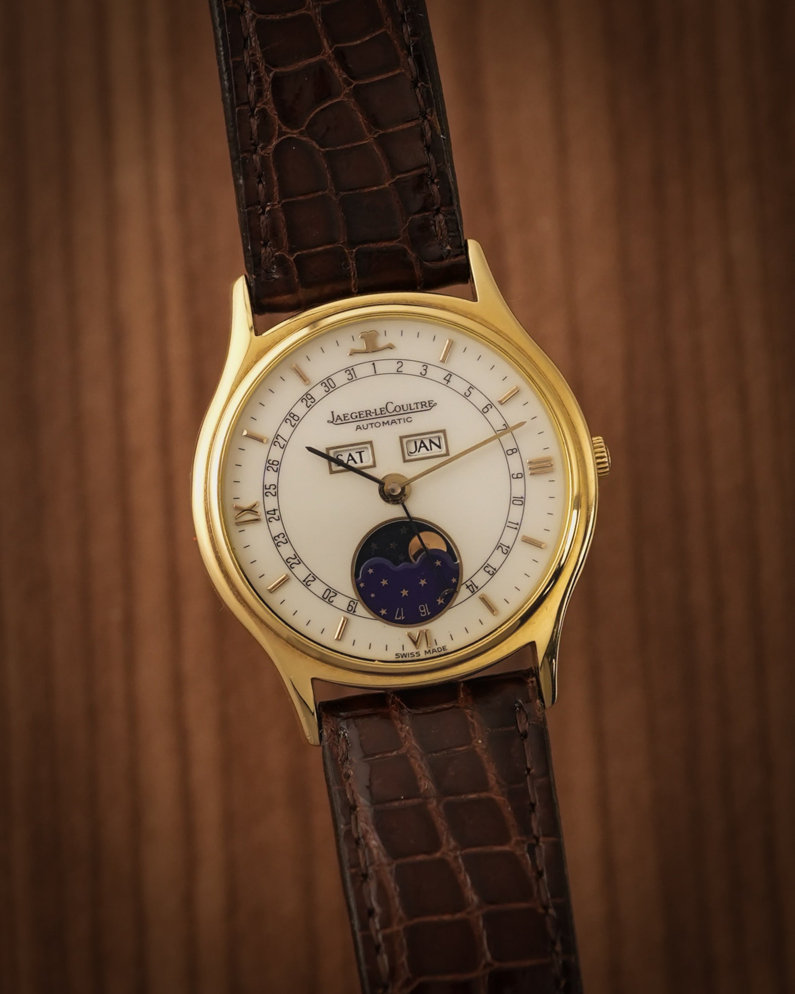 Jaeger LeCoultre JLC Odysseus Triple Calendar Moonphase Coultre in 18K Solid Yellow Gold 141.120.1