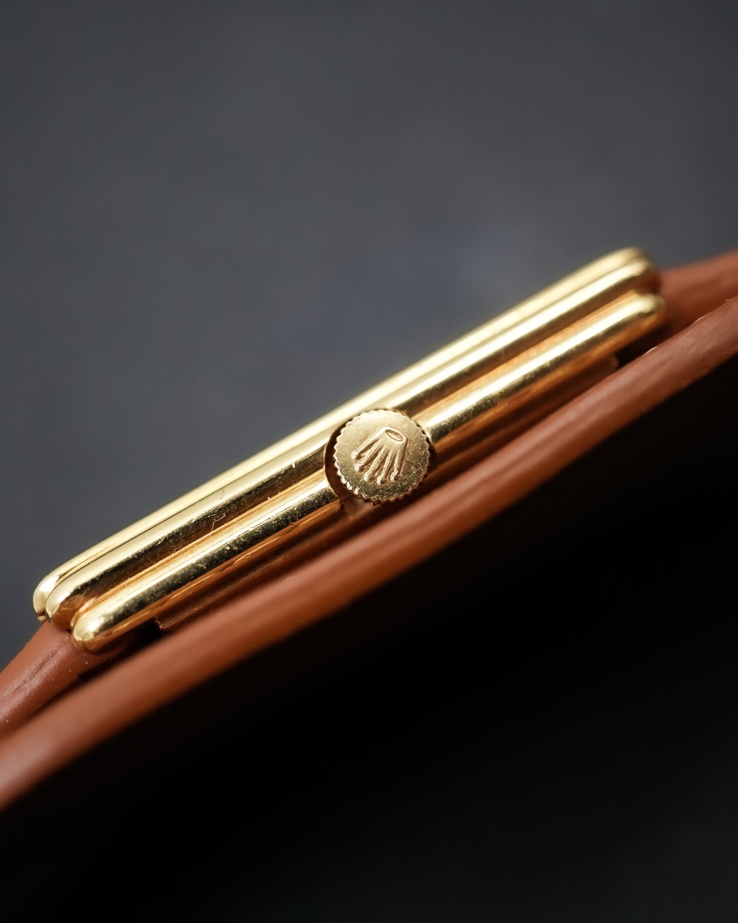Rolex Cellini Art Deco Gadroon Ribbed Breguet Numerals in 18K Solid Yellow Gold 4601