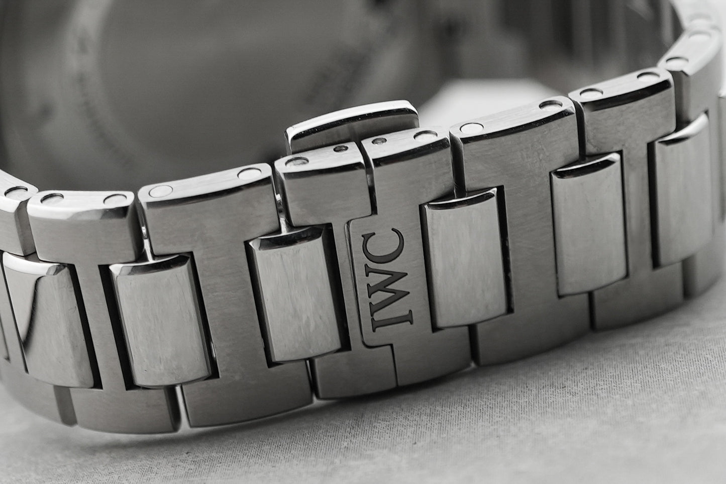 IWC Ingenieur Aqua Green Automatic 40mm IW328903