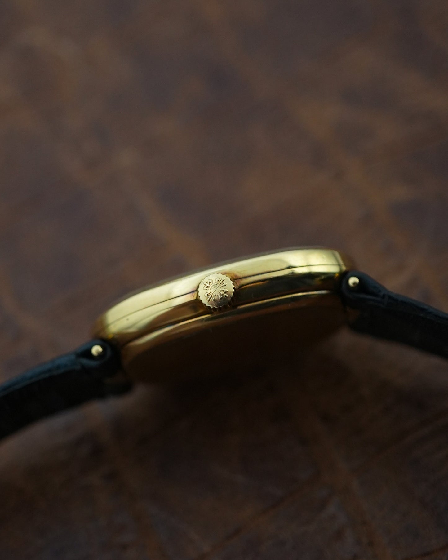 Patek Philippe Golden Ellipse Damen in 18K Solid Yellow Gold Manual Winding 4226