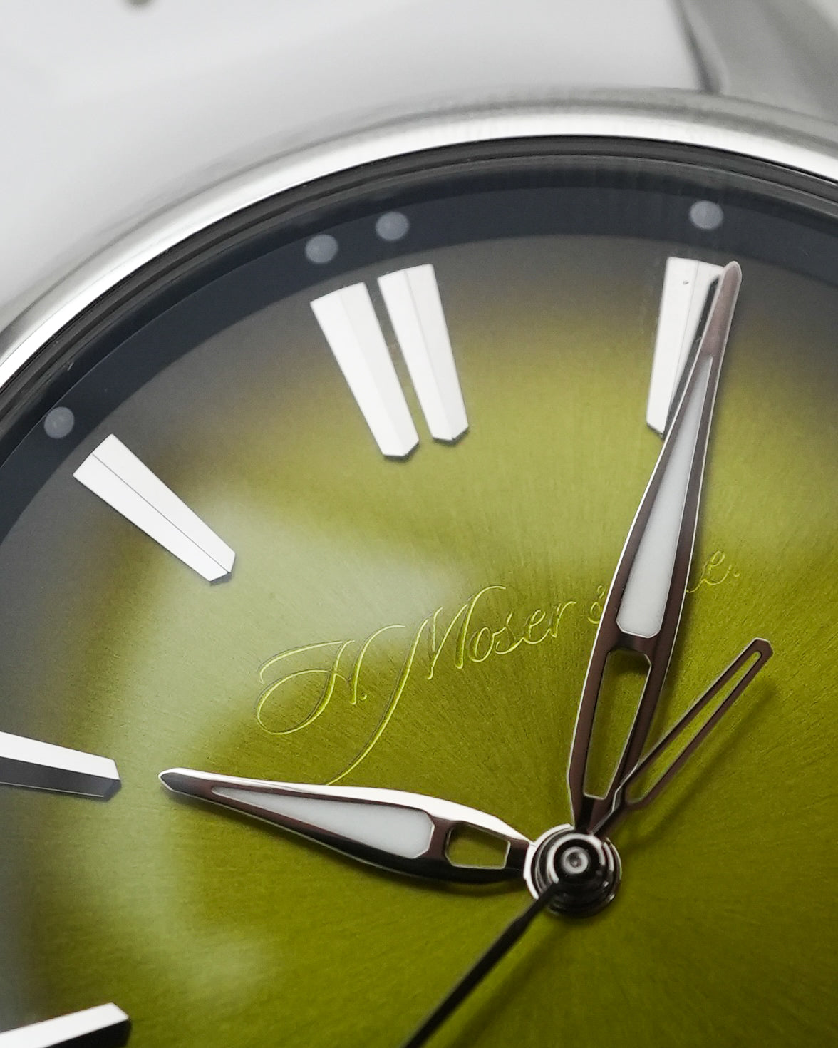 H.Moser & Cie Moser Pioneer Center Seconds Sunny Side Up Yellow Fume 40mm 3201-1200