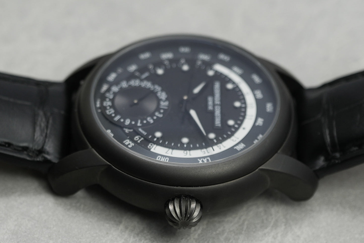 Frederique Constant Manufacture Worldtimer Globetrotter Classic Limited Edition 300 Pieces FC-718BAWM4TH6
