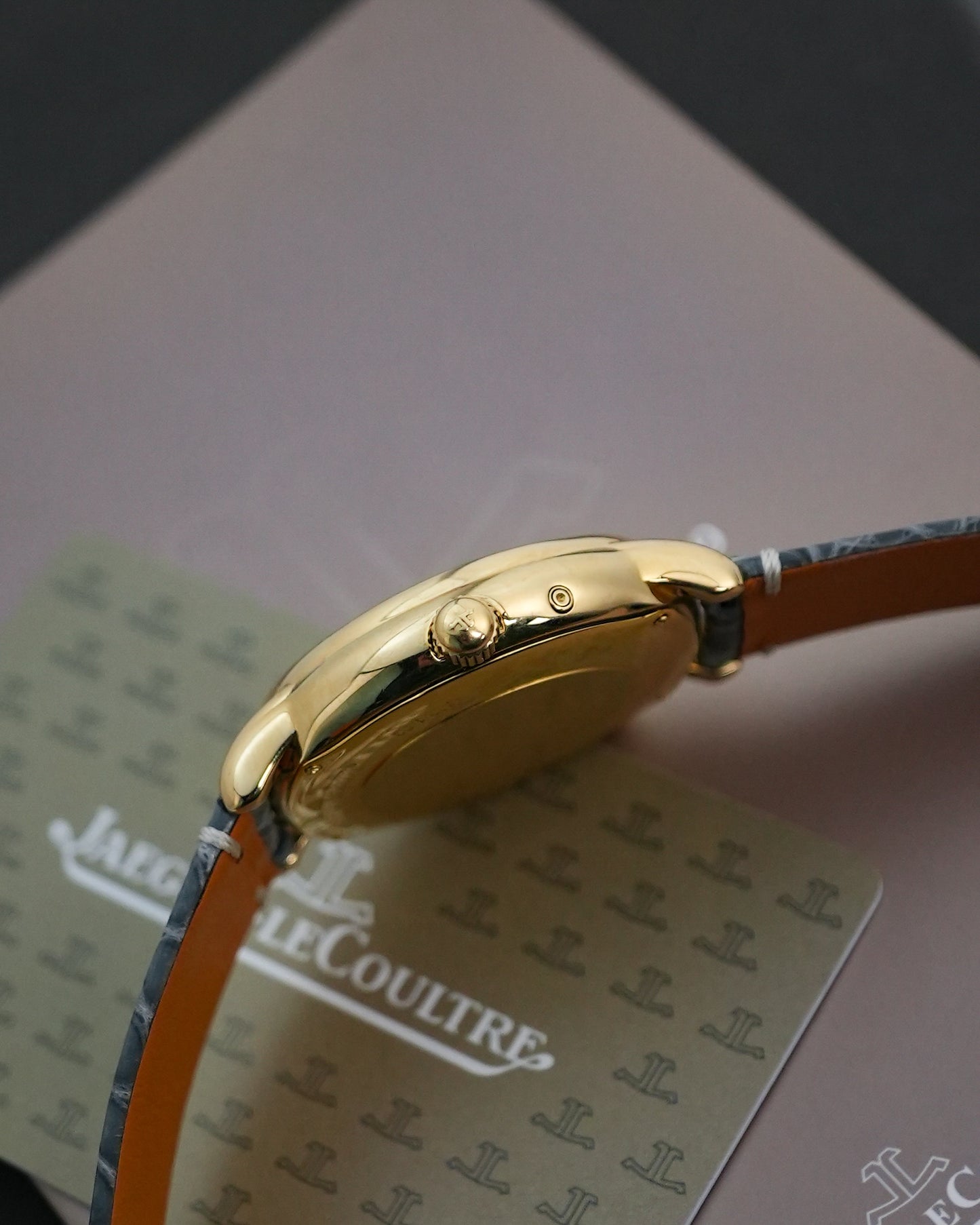 Jaeger Le Coultre Master Geographic JLC 38mm Automatic in 18K Solid Yellow Gold 169.1.92